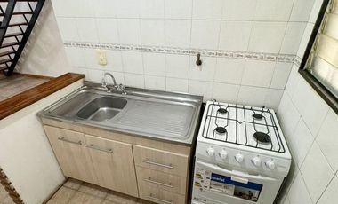 Venta duplex 2 ambientes Ramos Mejía con lavadero