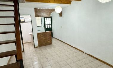 Venta duplex 2 ambientes Ramos Mejía con lavadero