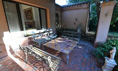 CASA EN VENTA EN BARRIO CERRADO LA CHELTONIA