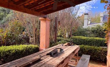 CASA EN VENTA EN BARRIO CERRADO LA CHELTONIA