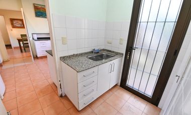 CASA EN VENTA EN BARRIO CERRADO LA CHELTONIA
