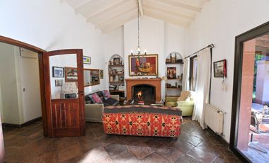 CASA EN VENTA EN BARRIO CERRADO LA CHELTONIA
