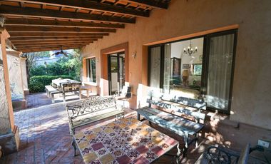 CASA EN VENTA EN BARRIO CERRADO LA CHELTONIA
