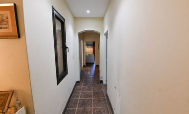 CASA EN VENTA EN BARRIO CERRADO LA CHELTONIA