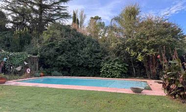 CASA EN VENTA EN BARRIO CERRADO LA CHELTONIA