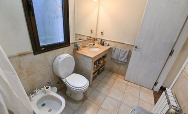 CASA EN VENTA EN BARRIO CERRADO LA CHELTONIA