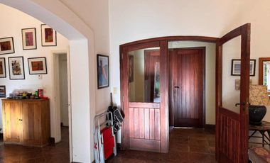CASA EN VENTA EN BARRIO CERRADO LA CHELTONIA