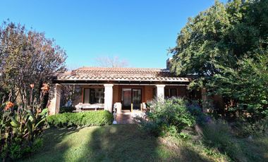 CASA EN VENTA EN BARRIO CERRADO LA CHELTONIA