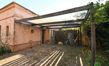 CASA EN VENTA EN BARRIO CERRADO LA CHELTONIA