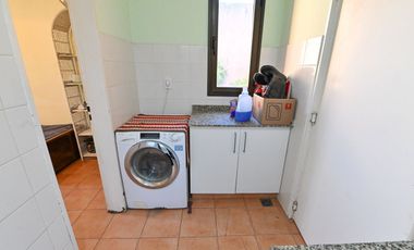 CASA EN VENTA EN BARRIO CERRADO LA CHELTONIA