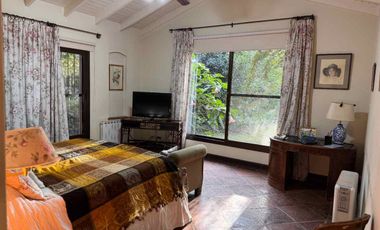 CASA EN VENTA EN BARRIO CERRADO LA CHELTONIA