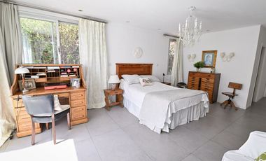 Casa moderna en La Cheltonia con piscina y golf