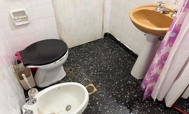 VENTA MORÓN CASA MULTIFAMILIAR 6 AMB COCHERA