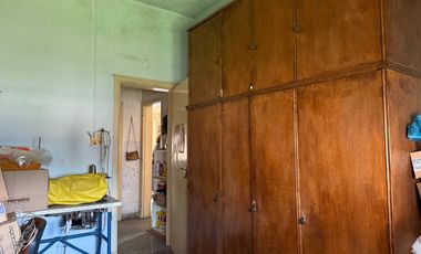 VENTA MORÓN CASA MULTIFAMILIAR 6 AMB COCHERA