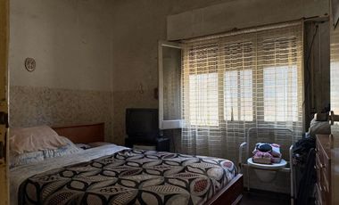 VENTA MORÓN CASA MULTIFAMILIAR 6 AMB COCHERA