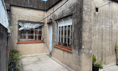 VENTA MORÓN CASA MULTIFAMILIAR 6 AMB COCHERA