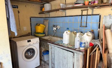 VENTA MORÓN CASA MULTIFAMILIAR 6 AMB COCHERA
