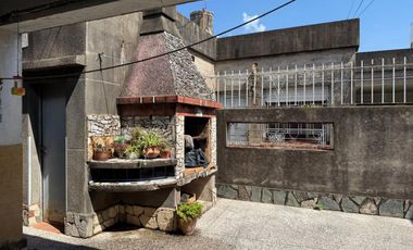 VENTA MORÓN CASA MULTIFAMILIAR 6 AMB COCHERA