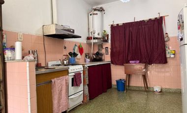 VENTA MORÓN CASA MULTIFAMILIAR 6 AMB COCHERA
