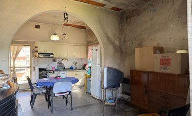 VENTA MORÓN CASA MULTIFAMILIAR 6 AMB COCHERA