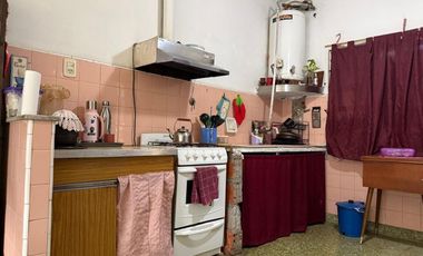 VENTA MORÓN CASA MULTIFAMILIAR 6 AMB COCHERA