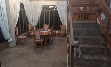 CASA 4 DORMITORIOS EN EL CENTRO DE JUNÍN!