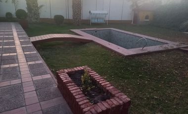 CASA 4 DORMITORIOS EN EL CENTRO DE JUNÍN!