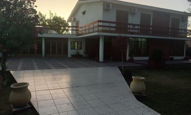 CASA 4 DORMITORIOS EN EL CENTRO DE JUNÍN!