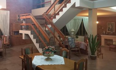 CASA 4 DORMITORIOS EN EL CENTRO DE JUNÍN!