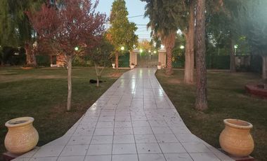CASA 4 DORMITORIOS EN EL CENTRO DE JUNÍN!