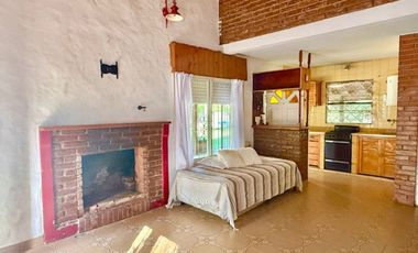VENTA DE CASA CON PISCINA EN SAN MIGUEL DEL MONTE
