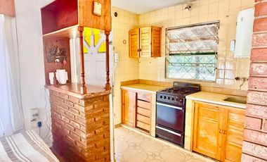 VENTA DE CASA CON PISCINA EN SAN MIGUEL DEL MONTE