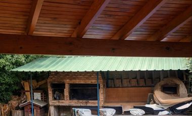 VENTA DE CASA CON PISCINA EN SAN MIGUEL DEL MONTE