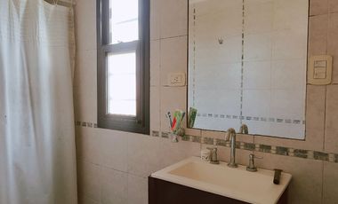 CASA EN VENTA 4 DORMITORIOS EN CITY BELL+ PILETA