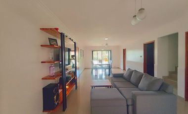 CASA EN VENTA 4 DORMITORIOS EN CITY BELL+ PILETA