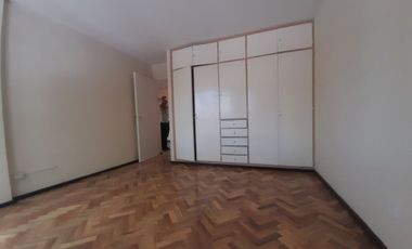 ALQUILER DEPARTAMENTO DE 3 DORMITORIOS GODOY CRUZ