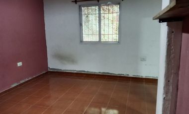 VENTA CASA + TERRENO GENERAL ALVEAR