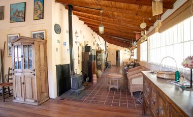MARAVILLOSO ENTORNO, CASA Y CABAÑA EN CALEU