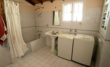 MARAVILLOSO ENTORNO, CASA Y CABAÑA EN CALEU