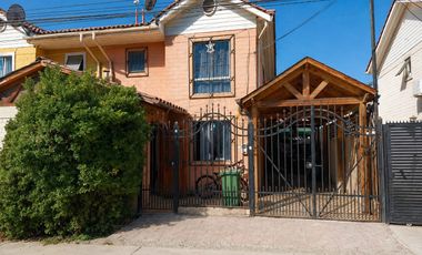 CASA EN VENTA RENCA 4D 3B JARDIN PONIENTE