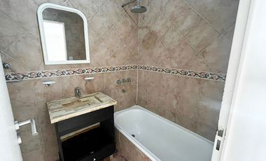 DUPLEX EN ALQUILER 3AMB RAMOS MEJIA CON PATIO