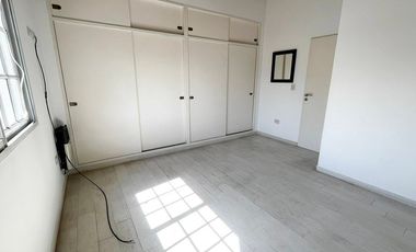 DUPLEX EN ALQUILER 3AMB RAMOS MEJIA CON PATIO