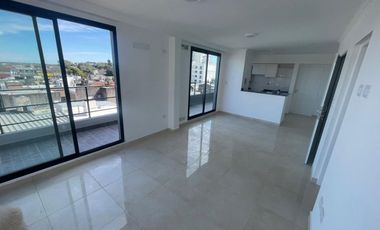 DEPARTAMENTO A LA VENTA C/COCHERA Y AMPLIO BALCÓN