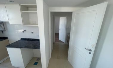 DEPARTAMENTO A LA VENTA C/COCHERA Y AMPLIO BALCÓN