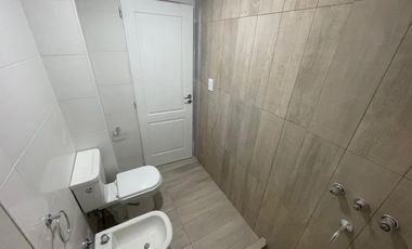 DEPARTAMENTO A LA VENTA C/COCHERA Y AMPLIO BALCÓN