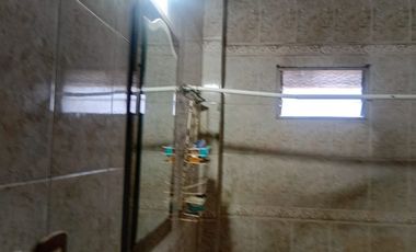 VENTA LOCAL + CASA SOBRE ACCESO OESTE INVERSION!