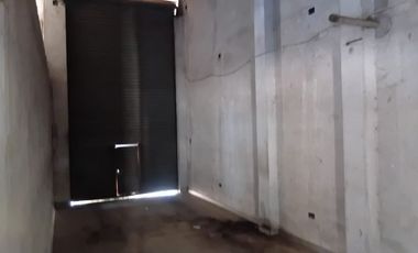 VENTA LOCAL + CASA SOBRE ACCESO OESTE INVERSION!