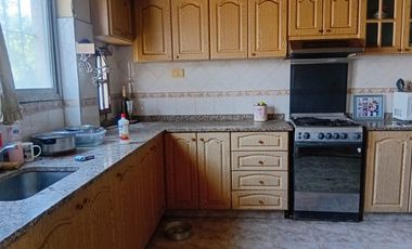 VENTA LOCAL + CASA SOBRE ACCESO OESTE INVERSION!
