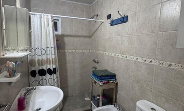VENTA CASA 3 DORMITORIOS - HUMBOLDT.-