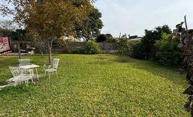 VENTA CASA 3 DORMITORIOS - HUMBOLDT.-